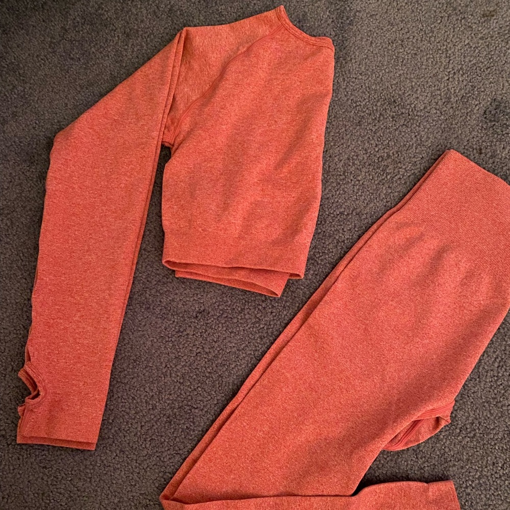 Workout Set *SOLD ON MERCARI*